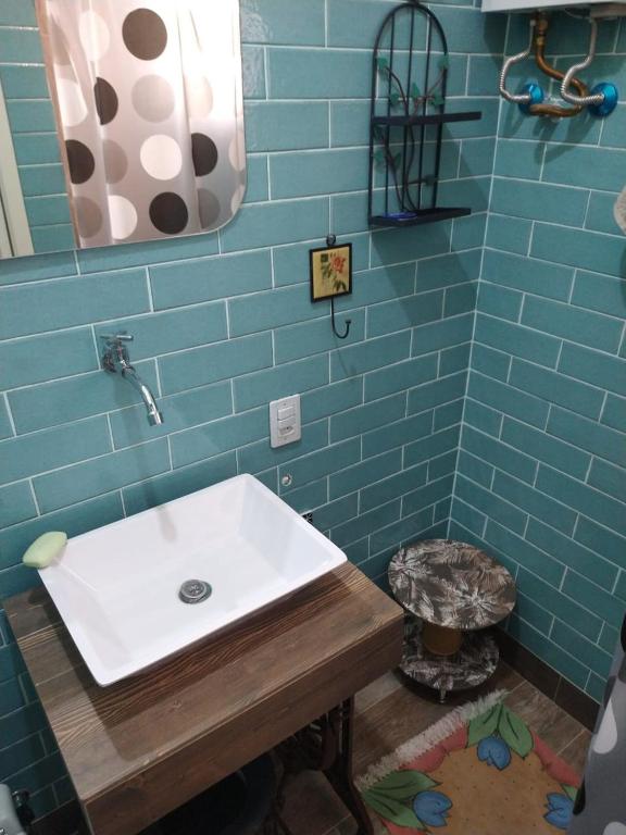  MINI APARTAMENTO COM ARTE