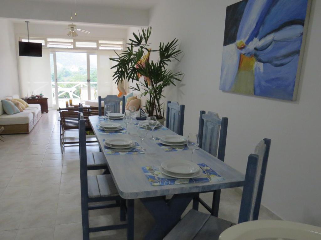  Ubatuba - praia Enseada-Santa Rita