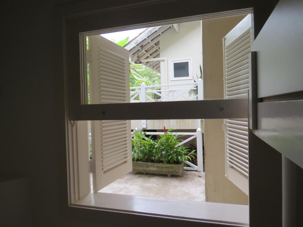  Ubatuba - praia Enseada-Santa Rita