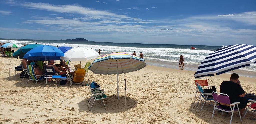  Apartamento novo frente para a piscina região nobre da praia dos Ingleses