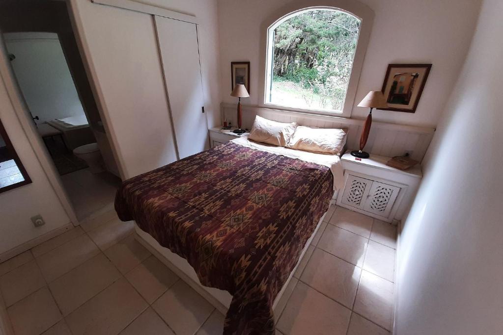  Linda casa em Miguel Pereira para até 06 pessoas