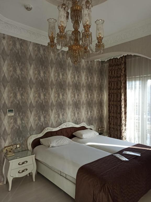 Azade Hotel