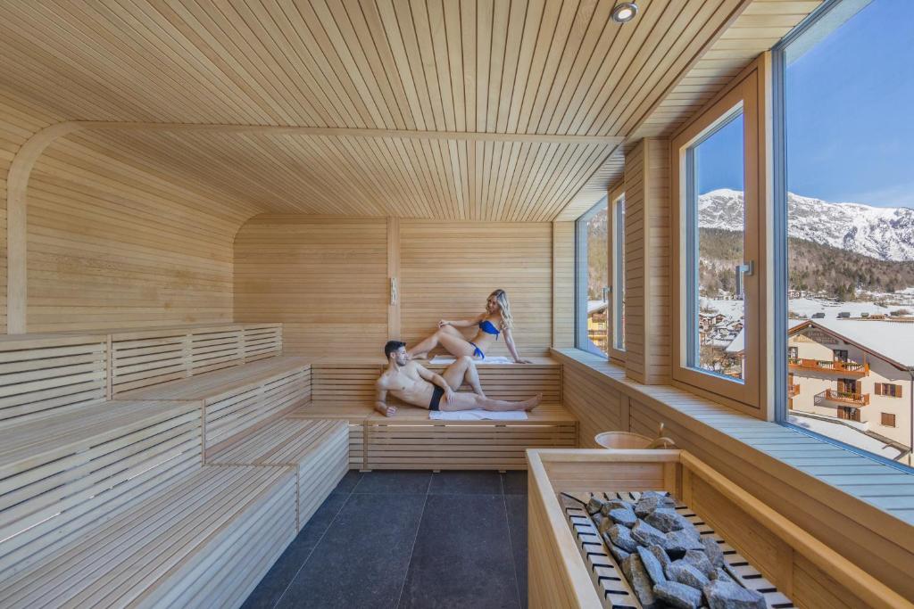 Nespecifikovaný výhled na hory nebo výhled na hory při pohledu z hotelu