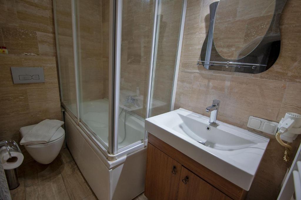 Diamond of Cappadocia - Deluxe Triple Room With Bath