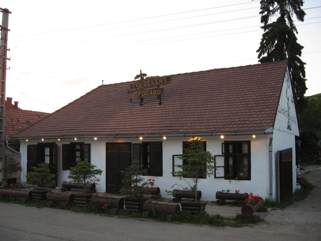 Budova, kde se penzion – hostinec nachází