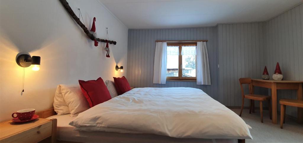 B&B Piz d'Err - Chambre Double Avec Salle De Bain Privée