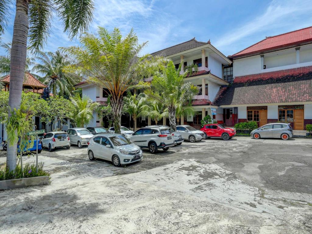 OYO 90201 Hotel Bina Artha