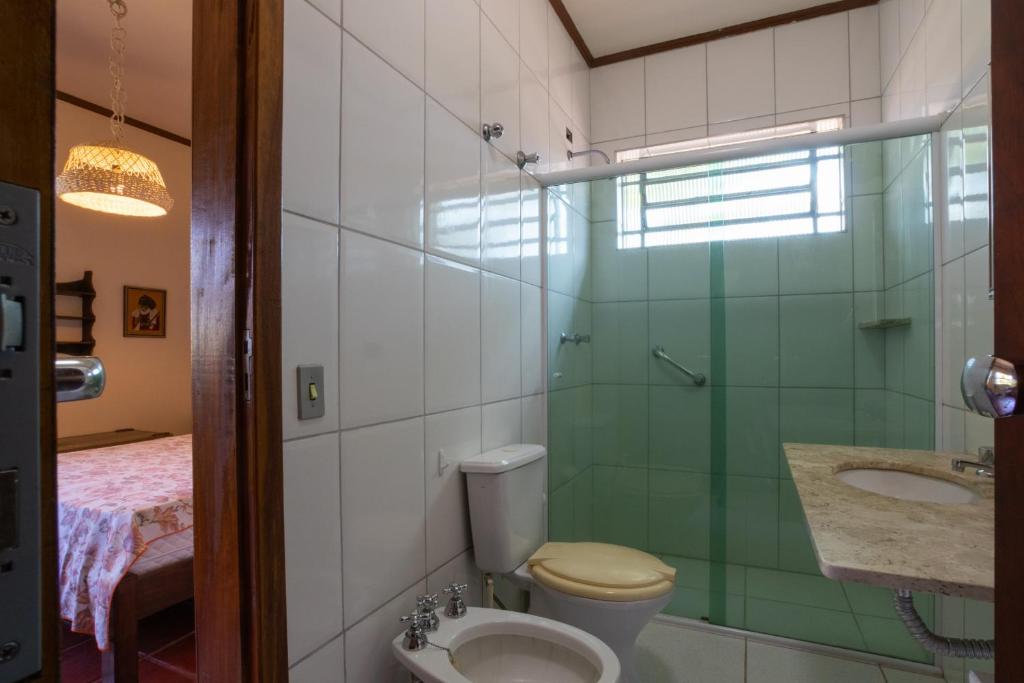  Chácara com churrasqueira e piscina em Cotia