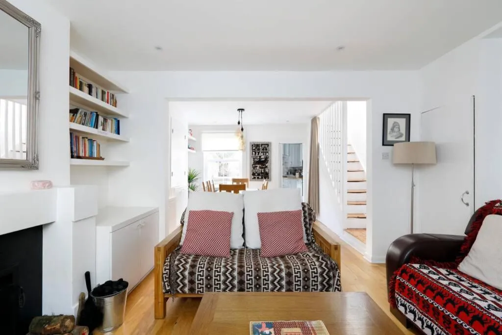 Superb 2 Bed Townhouse next to The Level Park, Brighton and Hove, United Kingdom