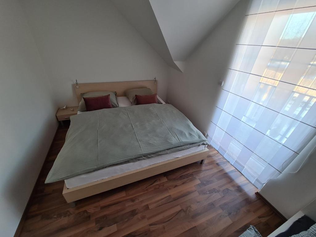 Postel nebo postele na pokoji v ubytování Dům Mnichov Bazén Klimatizace