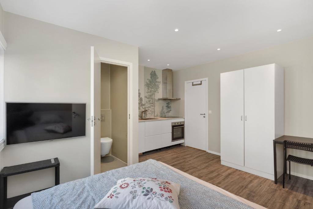 Suitetrails - Central Studio Apartment Apt 103