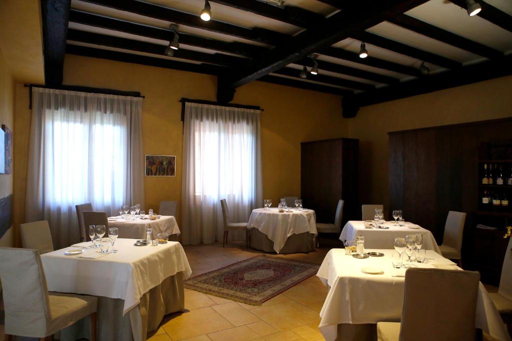 Restaurace v ubytování Scia' On Martin