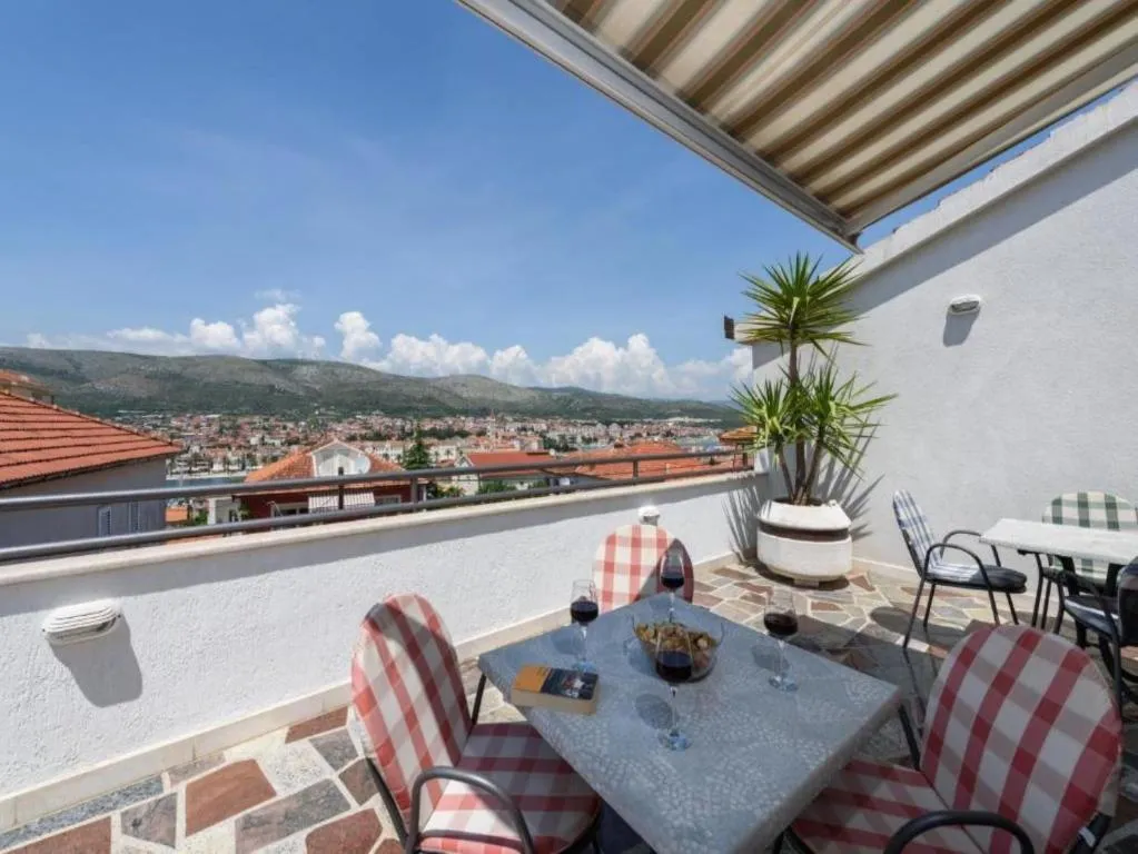 Apartmani Riviera, Trogir, Croaţia