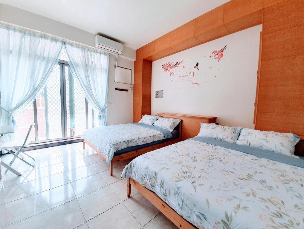 安平一擎海 - 阳台的四倍房间