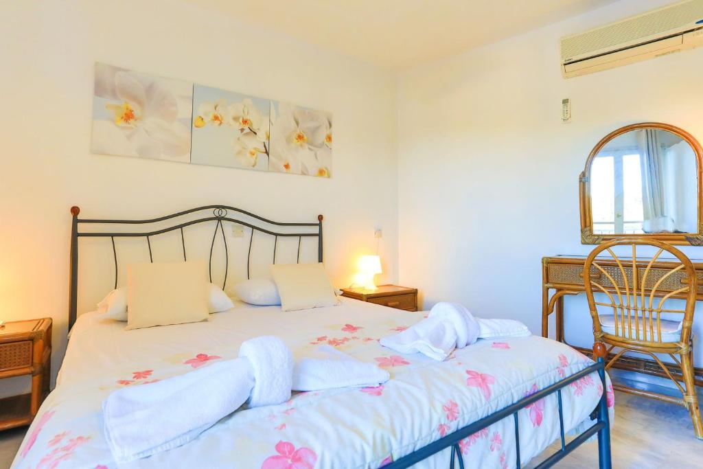 Postel nebo postele na pokoji v ubytování Sterna Apartment