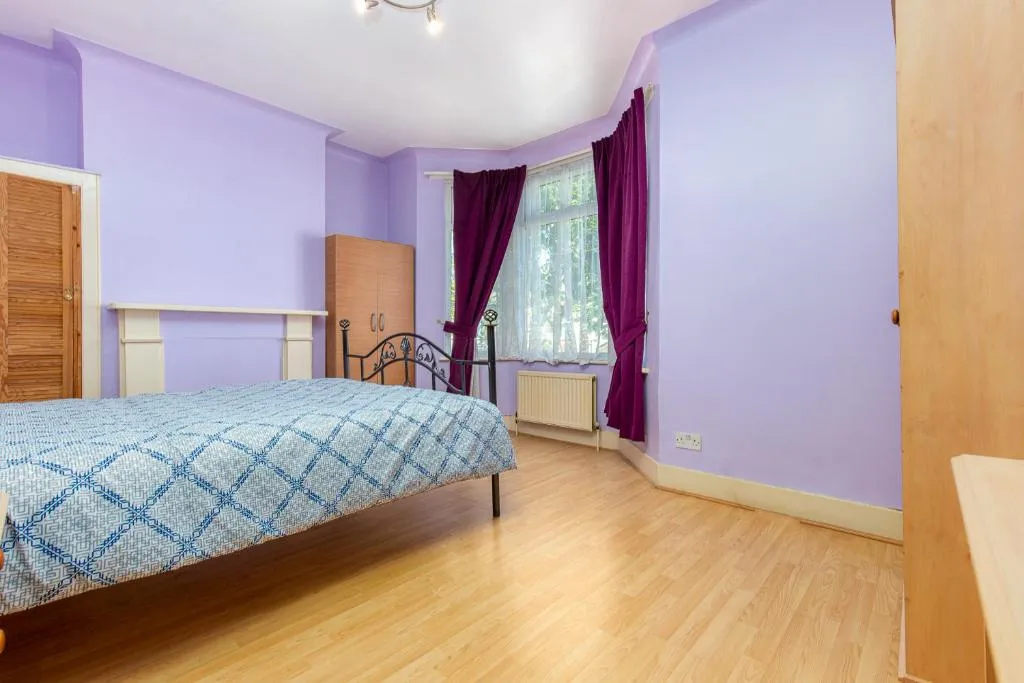 Forest Gate Haley Street Room, London, United Kingdom