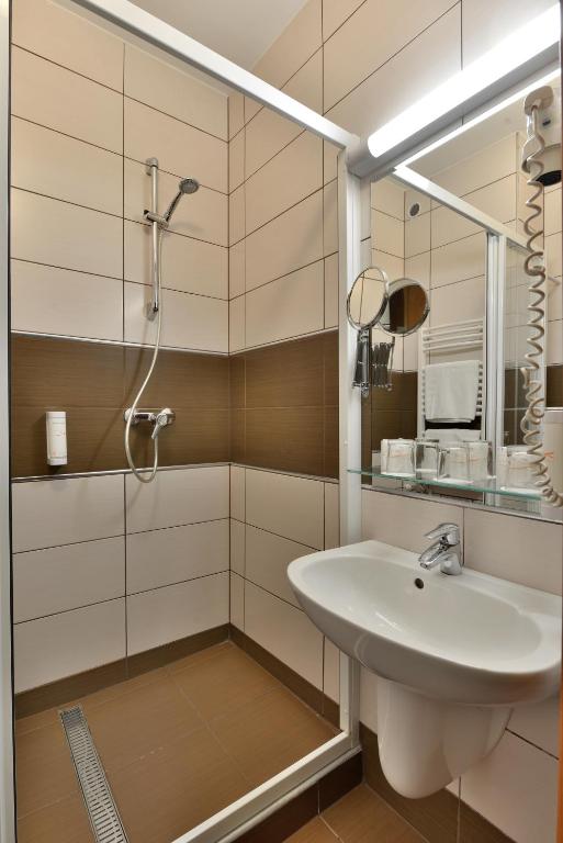 Hotel City Inn - Dubbele Of Dubbele Kamer