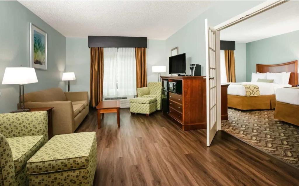Baymont Inn & Suites Braselton - Suite Con Una Camera Da Letto Con Due Letti Matrimoniali - Non-Smoking