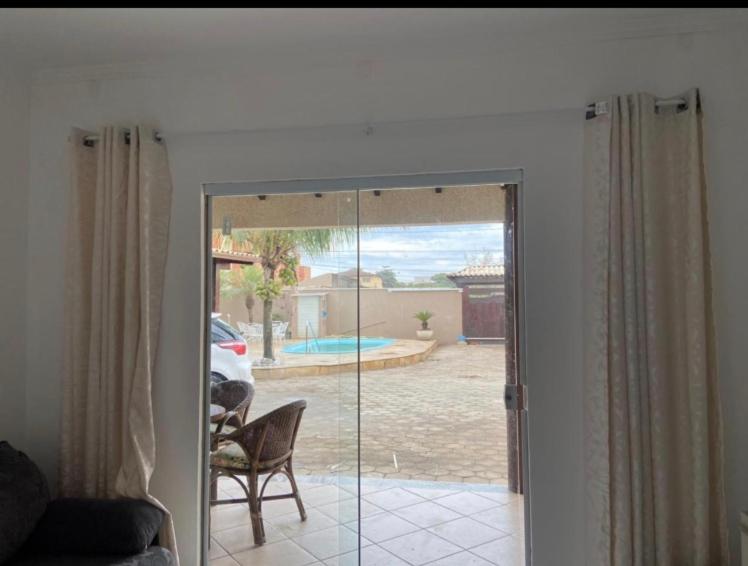  Linda casa de frente para o mar. Ótima localização