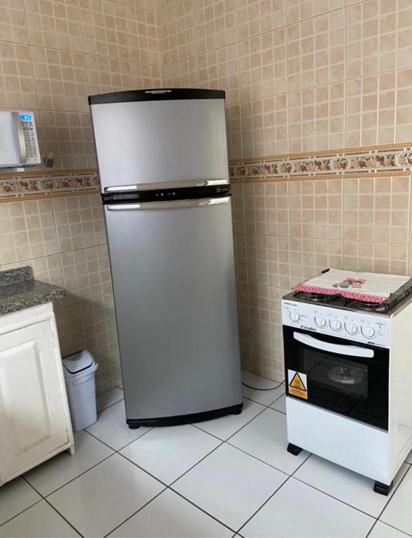  Linda casa de frente para o mar. Ótima localização