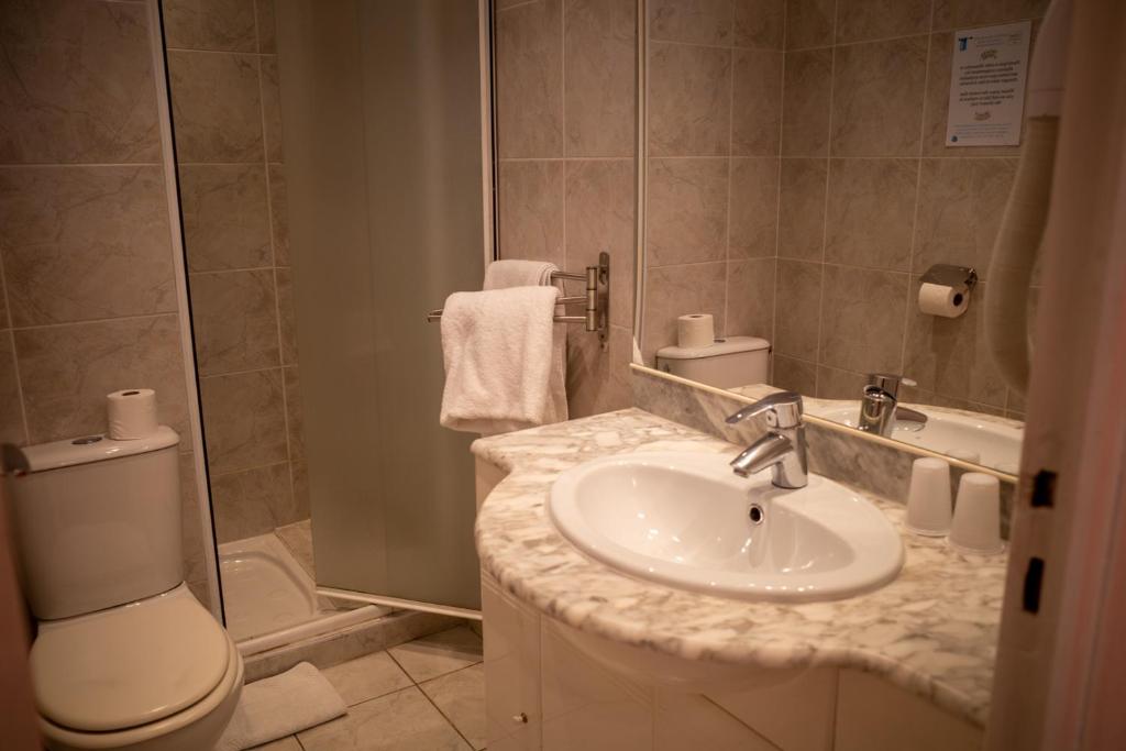 Lyo Hôtel - Centre Lyon Perrache - Resim 39