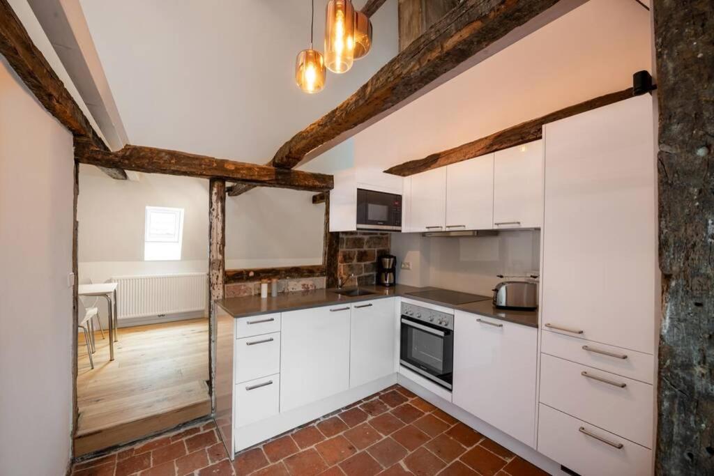 Kuchyň nebo kuchyňský kout v ubytování Michaelis Suite - Schrangen-Suites-1389
