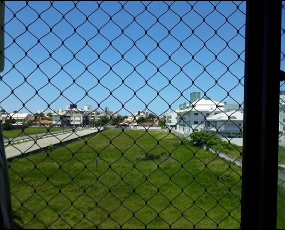 600 m do MAR, Florianópolis, Brazilia