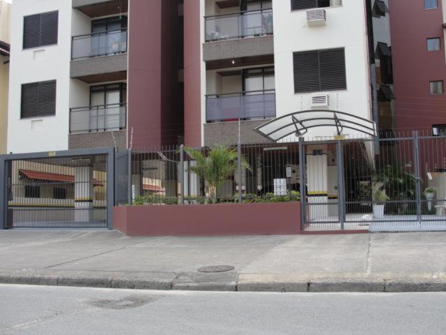  Apartamento em Inglêses