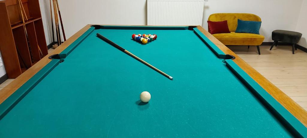 Biliardový stôl v ubytovaní Hotel Spichlerz Pierwszy SPA & WELLNESS