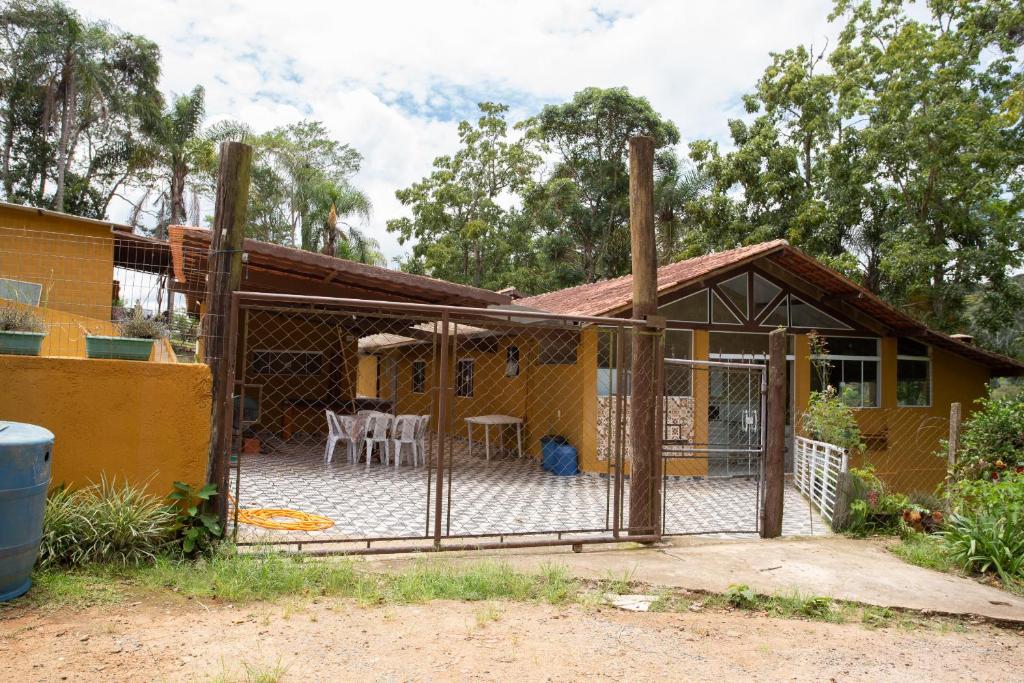  Chácara c piscina churrasqueira e Wi-Fi em Ibiúna