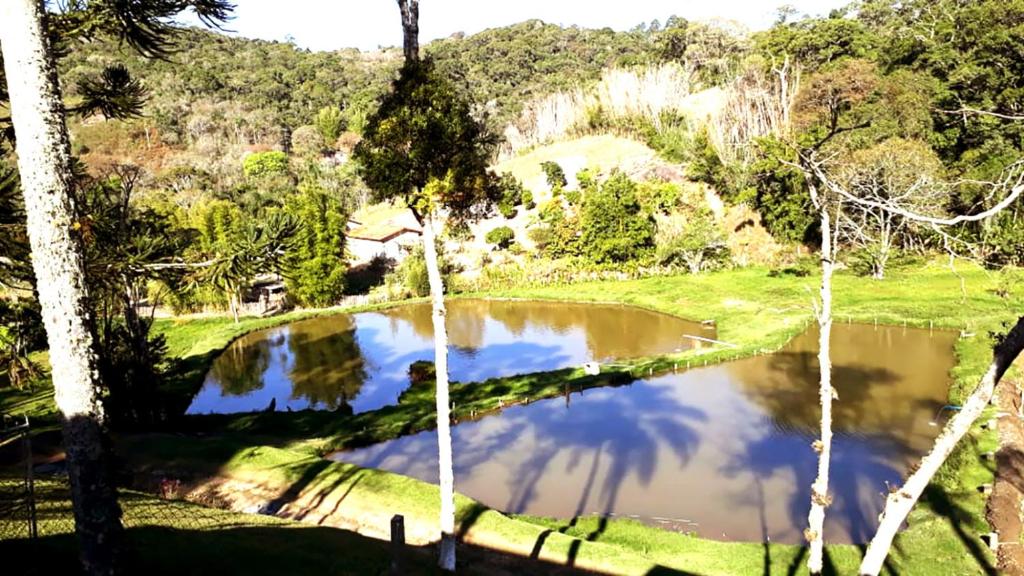  Chácara c piscina churrasqueira e Wi-Fi em Ibiúna