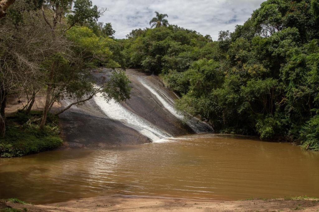  Chácara c piscina churrasqueira e Wi-Fi em Ibiúna