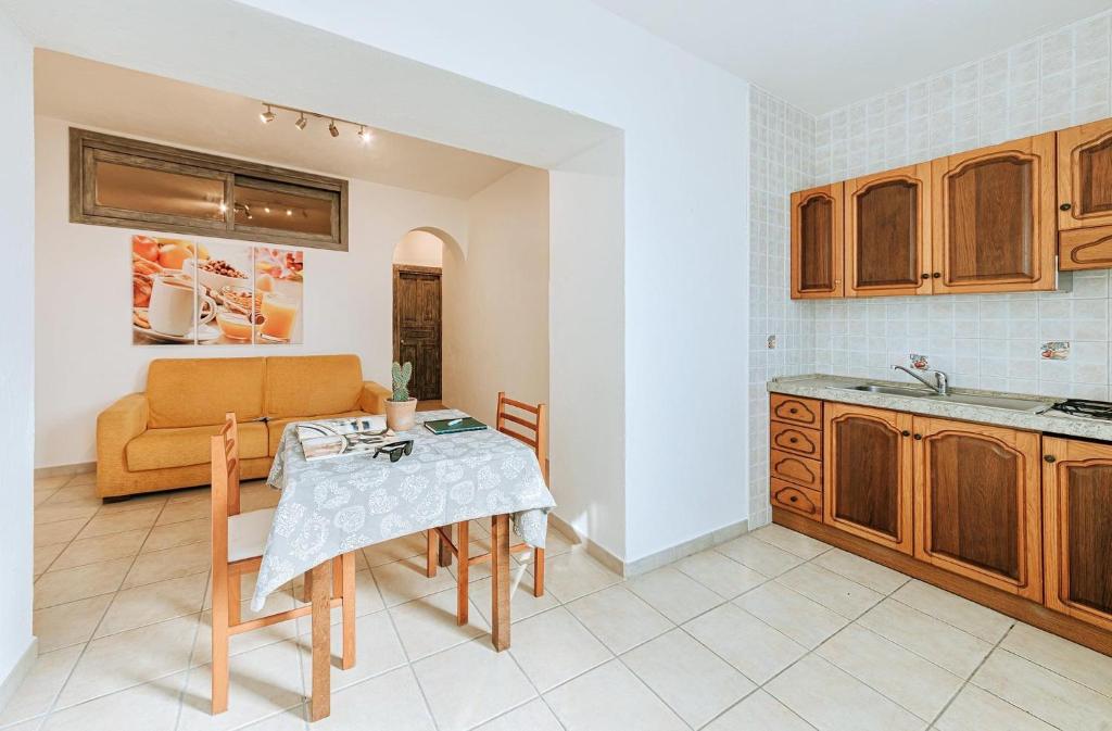 A kitchen or kitchenette at Appartamenti Ischia Casa Don Peppe