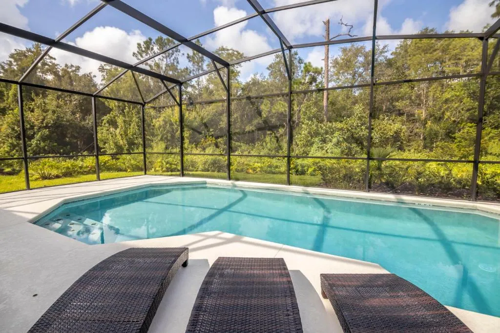 Family Resort - 6BR Mansion Near Disney - Private Pool!, Kissimmee, United States