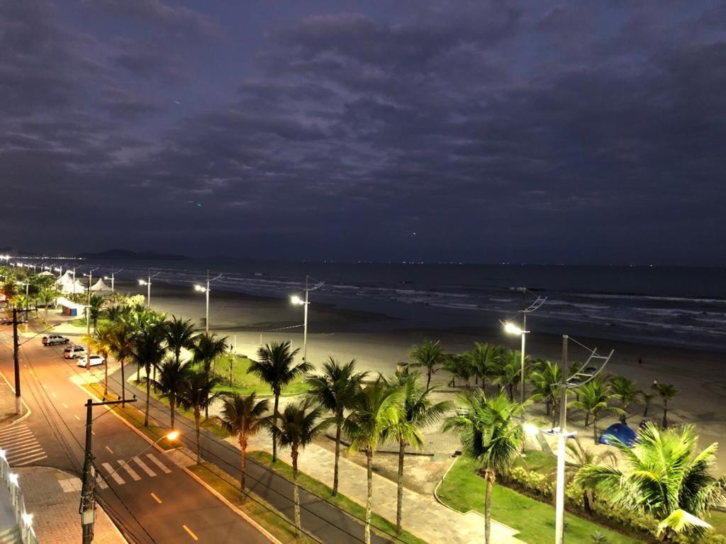  Apto amplo Frente ao Mar com Vista Espetacular!