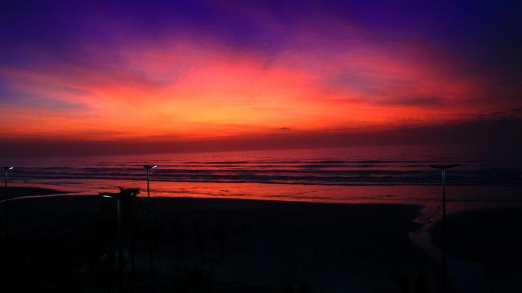  Apto amplo Frente ao Mar com Vista Espetacular!