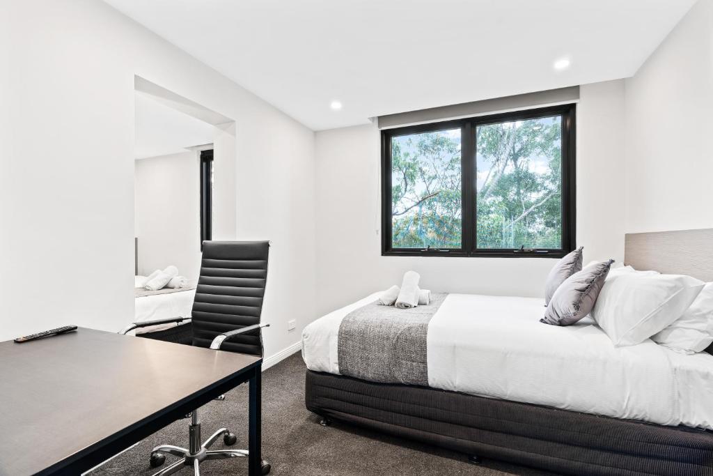 Seranin | Gordon - Deluxe Double Room With Two Double Beds