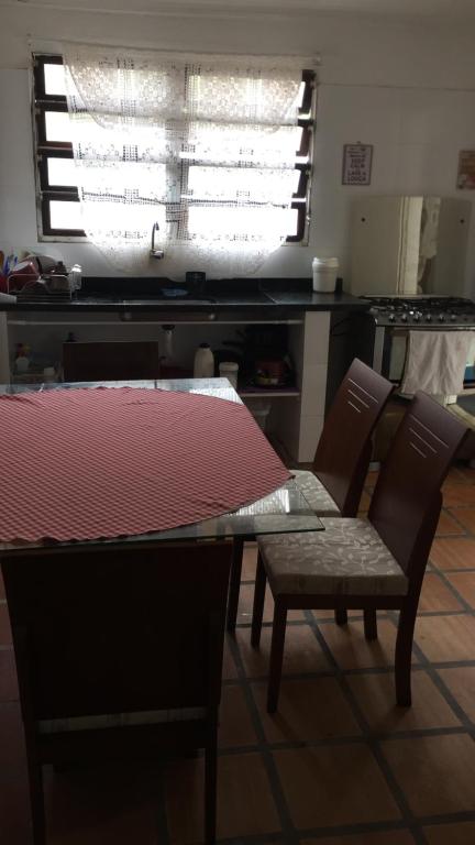  Quarto privativo camburi 100m da praia