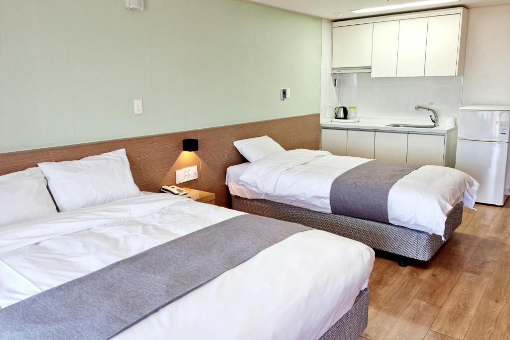 Hi Jeju Hotel - Deluxe Twin Room