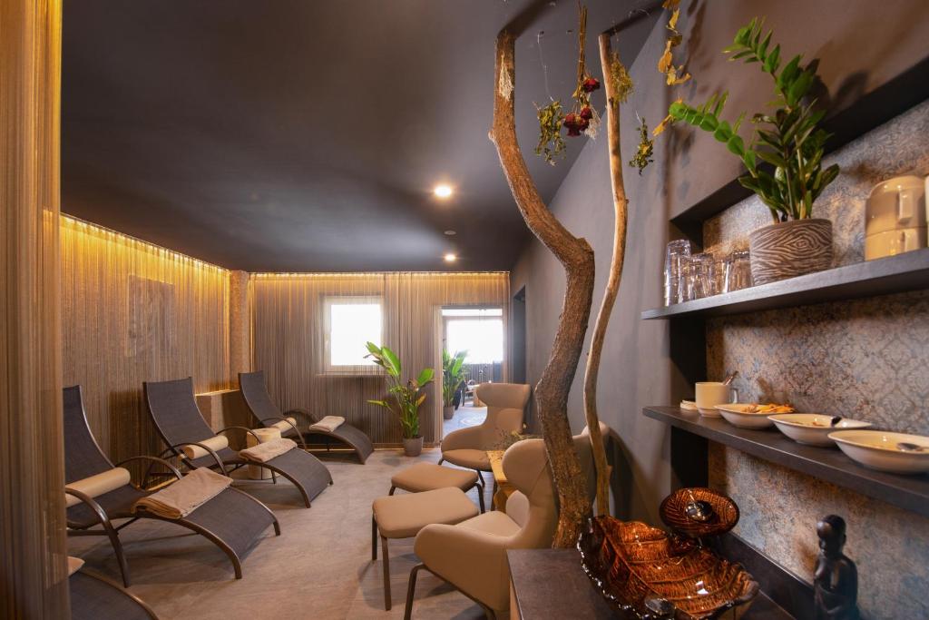 A seating area at Landhotel Anna
