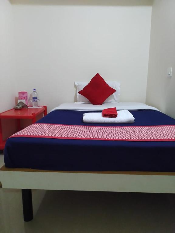 RAJE SAMBHAJI GUEST HOUSE - Chambre Simple Avec Salle De Bain Partagée