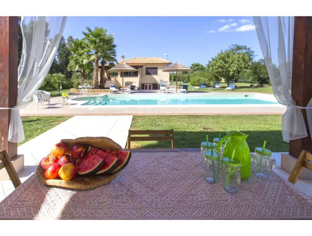 Alghero Villa Laura For 10 People With Swimming Pool