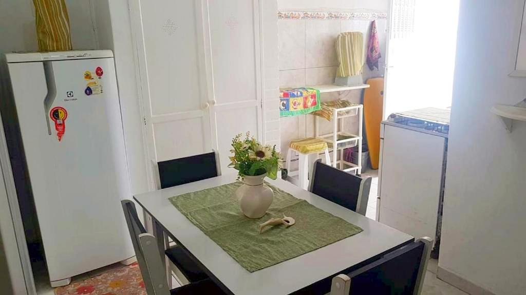  Apartamento em Cabo Frio a 300 metros da praia