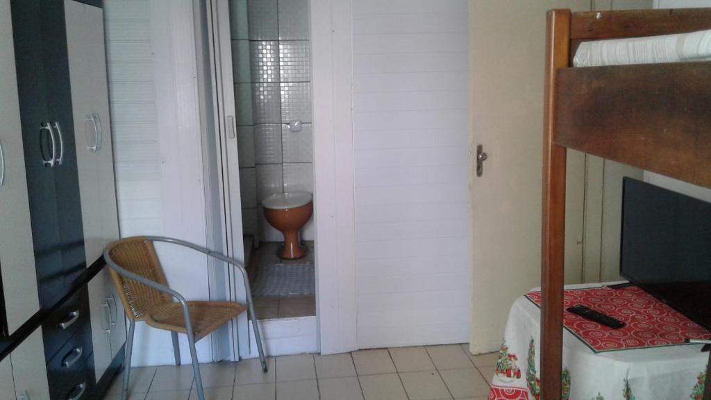  Hospedagem Adilson praia. São Vicente sp