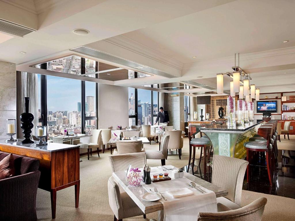 Posezení v ubytování Sofitel Macau At Ponte 16