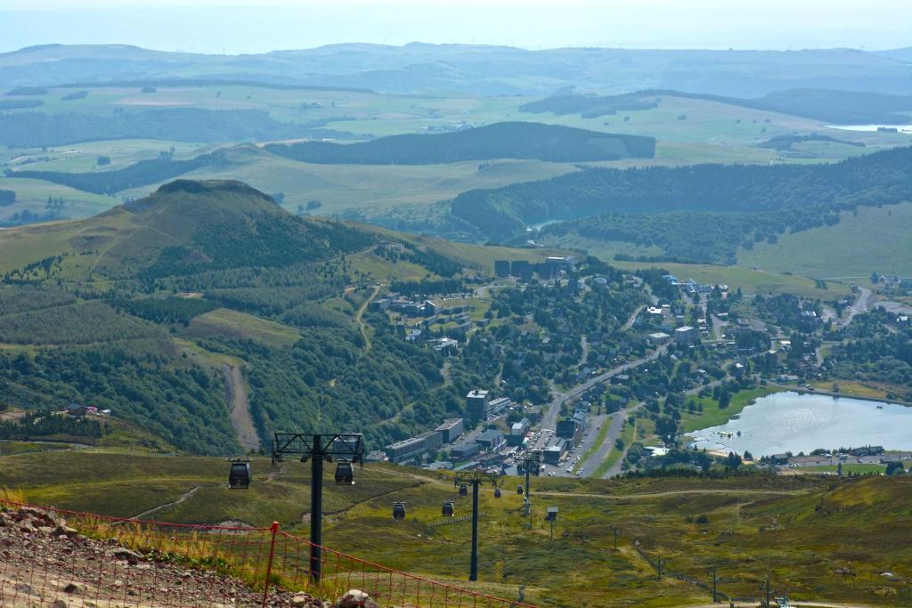 Super Besse Apartment - Appartement D'une Chambre