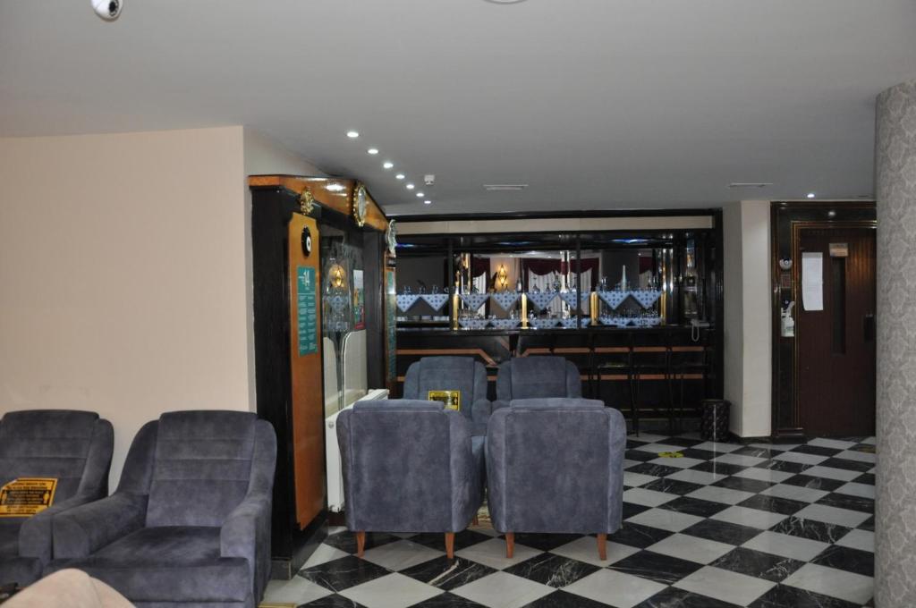 Зона вітальні в Tayhan Hotel