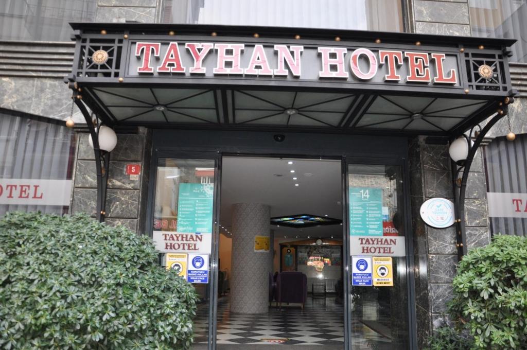 Фасад або вхід у Tayhan Hotel