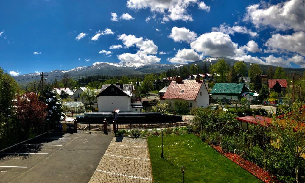 Nespecifikovaný výhled na hory nebo výhled na hory při pohledu z bed and breakfast