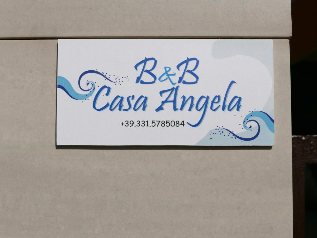 サンタ・クローチェ・カメリーナにあるCasa Angelaのカサ アメリカというバーの看板